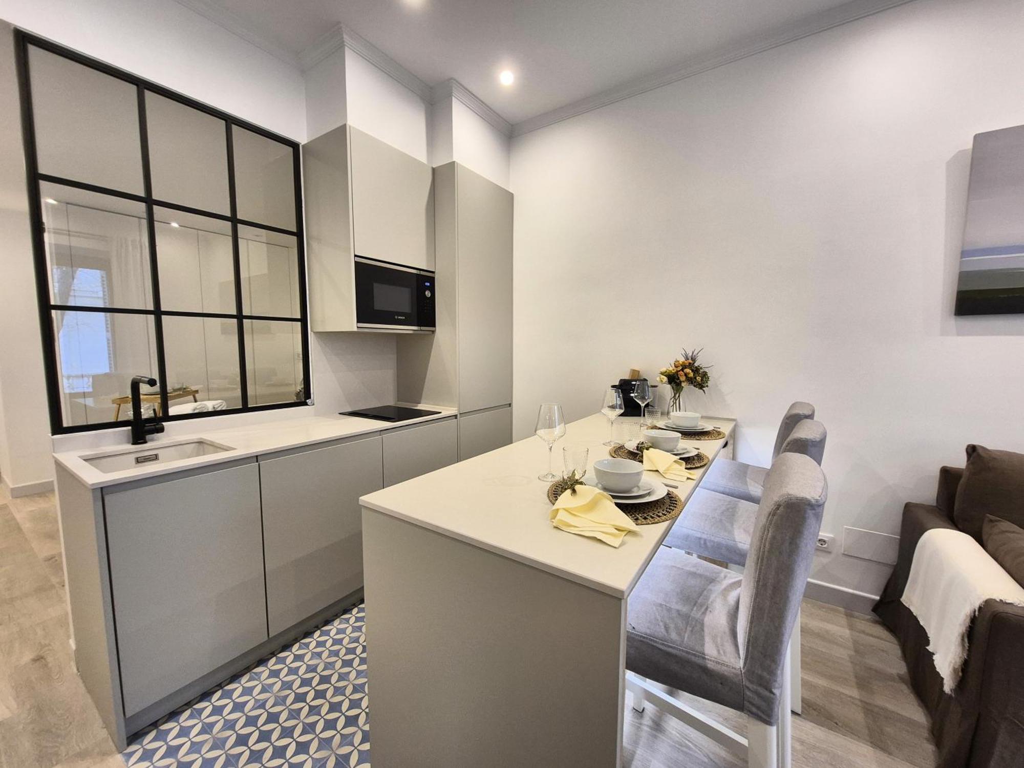 Apartamentos Plaza De Espana Madrid Eksteriør billede