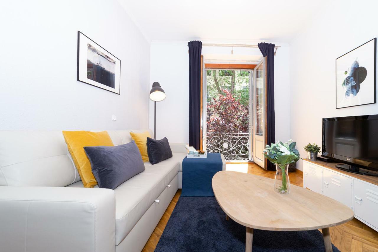 Apartamentos Plaza De Espana Madrid Eksteriør billede