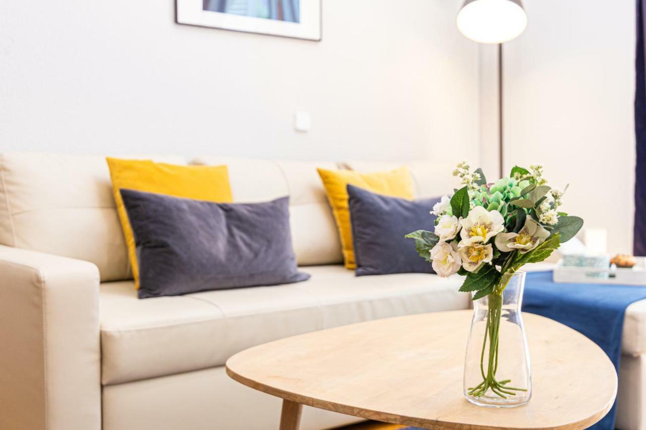 Apartamentos Plaza De Espana Madrid Eksteriør billede